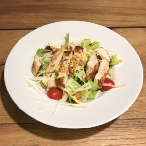 Restaurant-Wedel-Mühlenstein-Burger-Pizza-Brunch-Cesar Cicken Salat